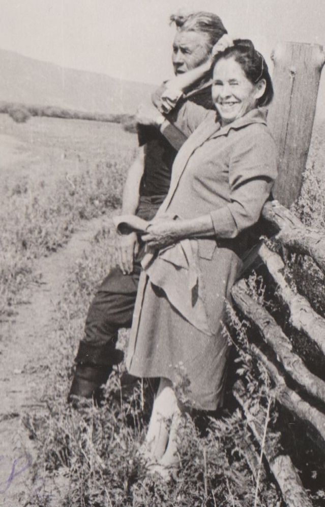 Peshkovi Dmitrii Pavlovich and Anisya Romanovna